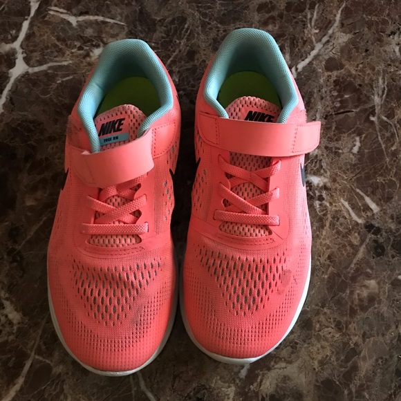 Nike kids sneakers - Picture 2 of 2